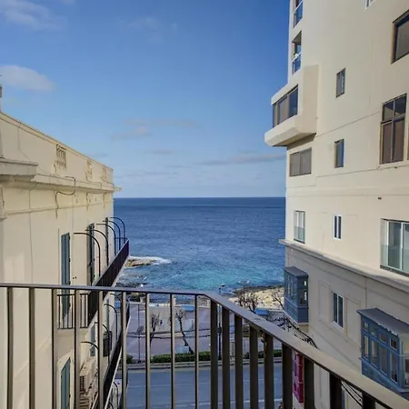 Sea View Gem In The Heart Of Апартаменты