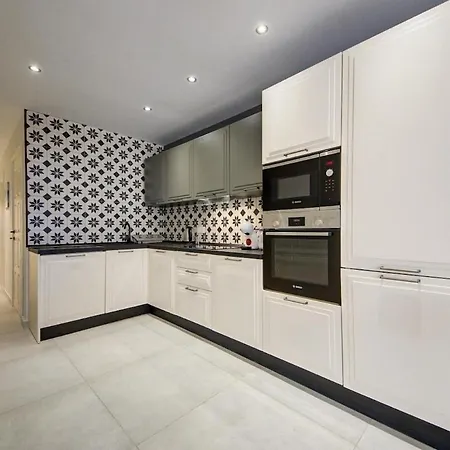 شقة Sea View Gem In The Heart Of